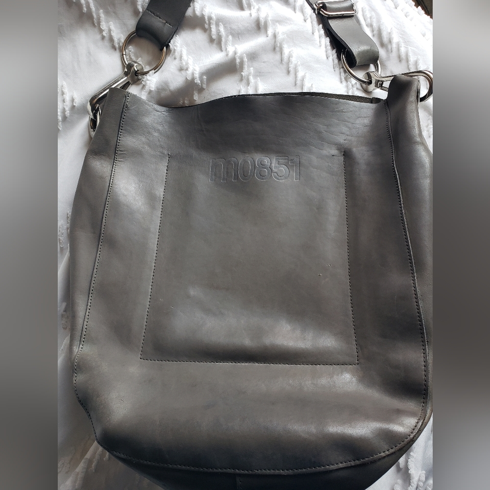 M0851 Leather Tote